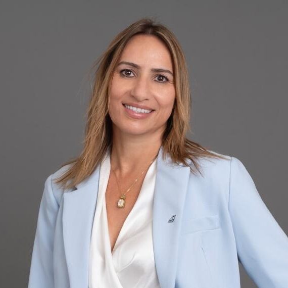 Dina Ben Tal Ganancia